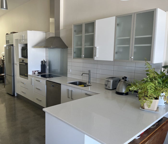 2/25 Home Street, Mount Victoria, Wellington - Carousel 1