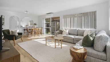 2/29 Edendale Road, Somerville, Manukau - Carousel 1