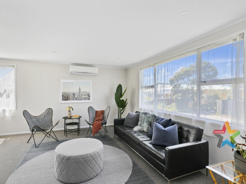 178 Queens Drive, Lyall Bay, Wellington - Carousel 2