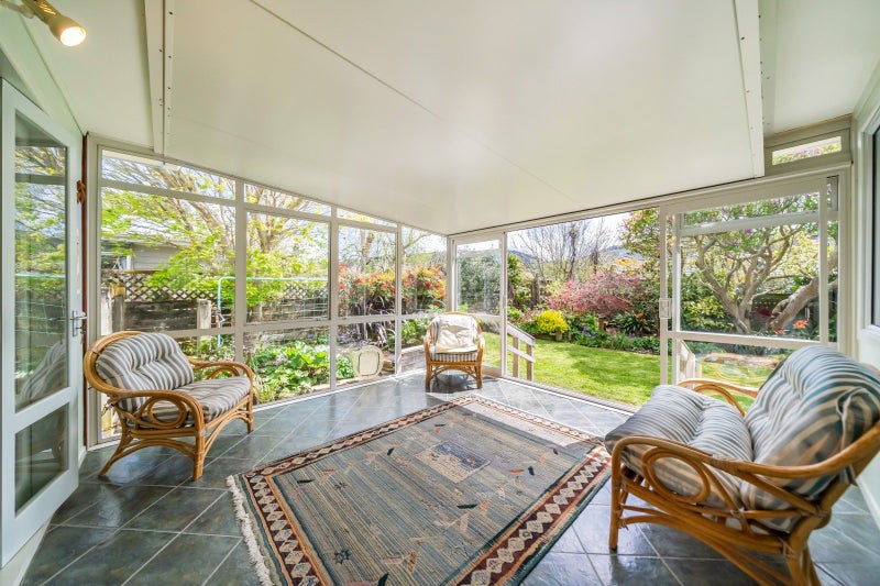 16A Sheridan Crescent, Trentham, Upper Hutt - Carousel 2