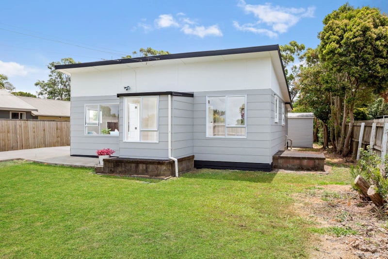 21 Parakai Avenue, Parakai, Helensville - Carousel 2