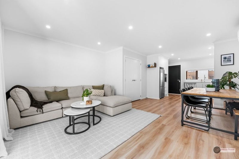 3 Reid Lane, Wallaceville, Upper Hutt - Carousel 1