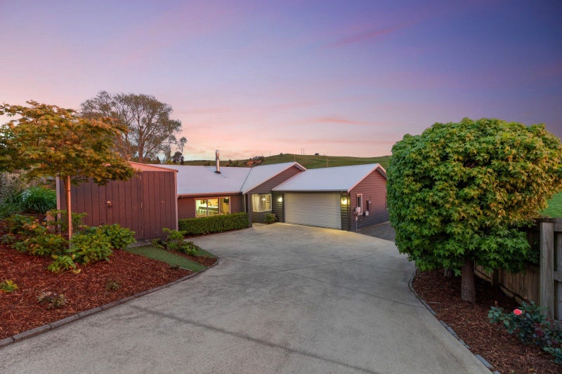 108 Falcon Drive, Welcome Bay, Tauranga - Carousel 2