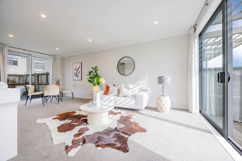 10A Vialou Lane, Stonefields, Auckland - Carousel 2