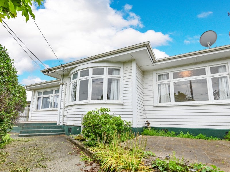 310 Frimley Road, Frimley, Hastings - Carousel 1