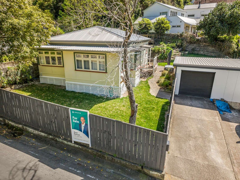 32 Coote Road, Bluff Hill, Napier - Carousel 1