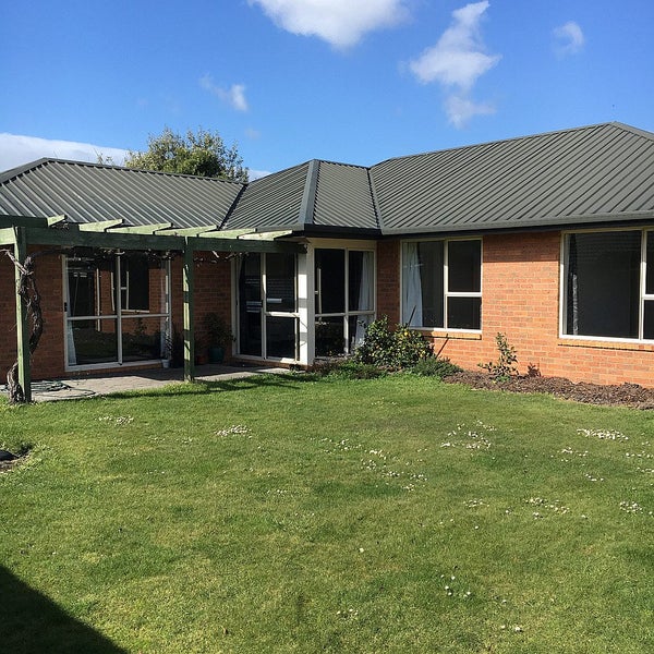 3 Innisfree Place, Northwood, Christchurch - Carousel 2