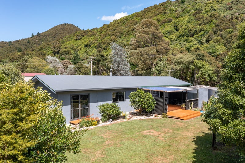 8 Mclaughlin Drive, Masterton - Carousel 24