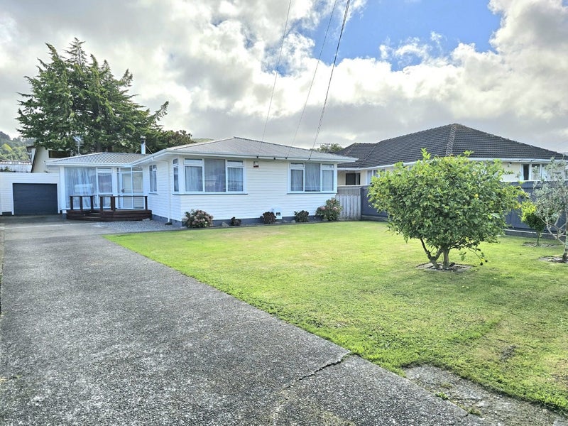 5 Holyoake Crescent, Avalon, Lower Hutt - Carousel 16