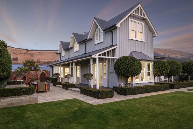 33 Hardwicke Street, Sumner, Christchurch - Carousel 1