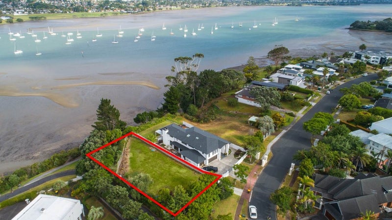 1A Manor Park, Sunnyhills, Auckland - Carousel 1