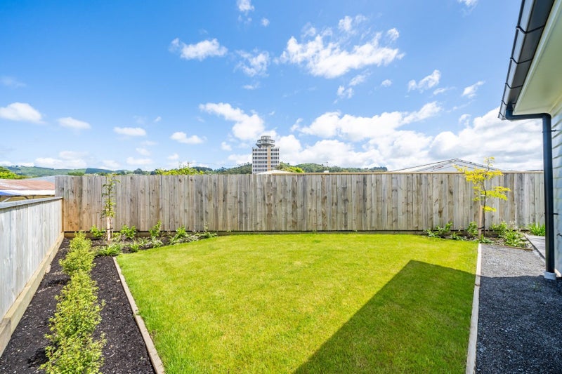 7 Tarata Lane, Avalon, Lower Hutt - Carousel 14