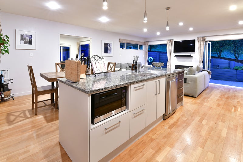 6H Twin Court, Albany, Auckland - Carousel 1