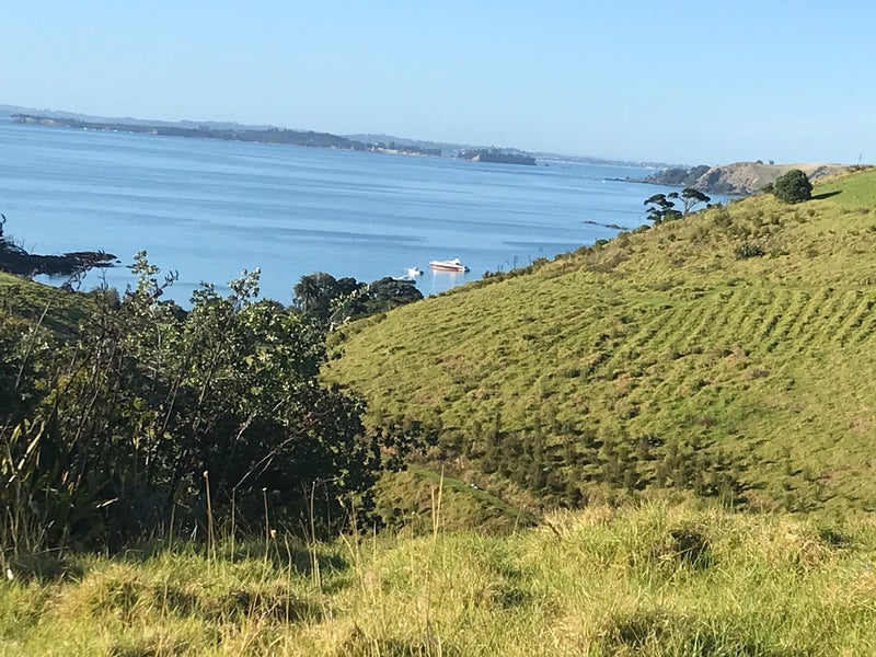 29 Ocean View Crescent, Rakino Island, Auckland - Carousel 1
