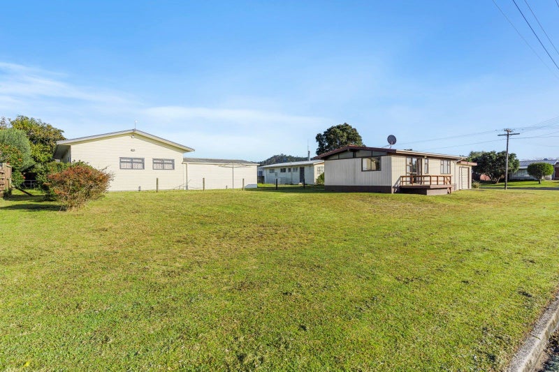 300 Linton Crescent, Whangamatā - Carousel 2
