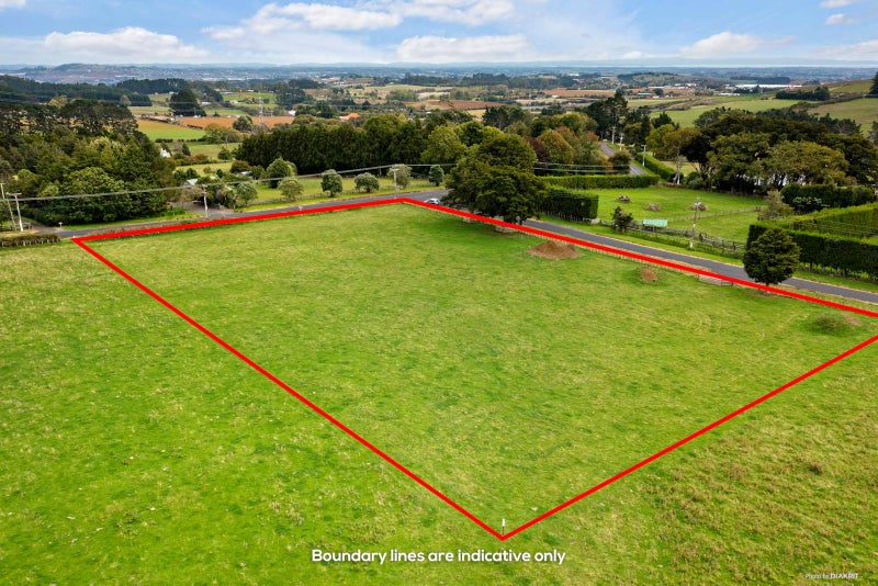 10 Puketutu Road, Bombay - Carousel 1