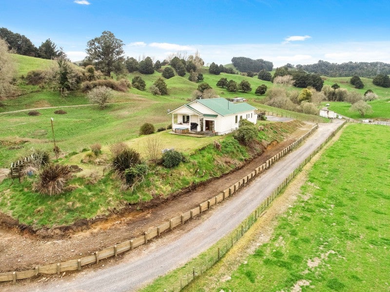 148B Kirton Road, Manunui, Taumarunui - Carousel 1