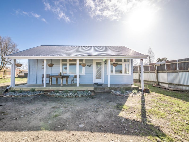 14A Queen Street, Westport, Westport - Carousel 1