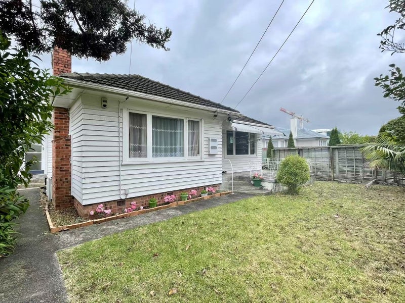 1/185 Hendon Avenue, Owairaka, Auckland - Carousel 1