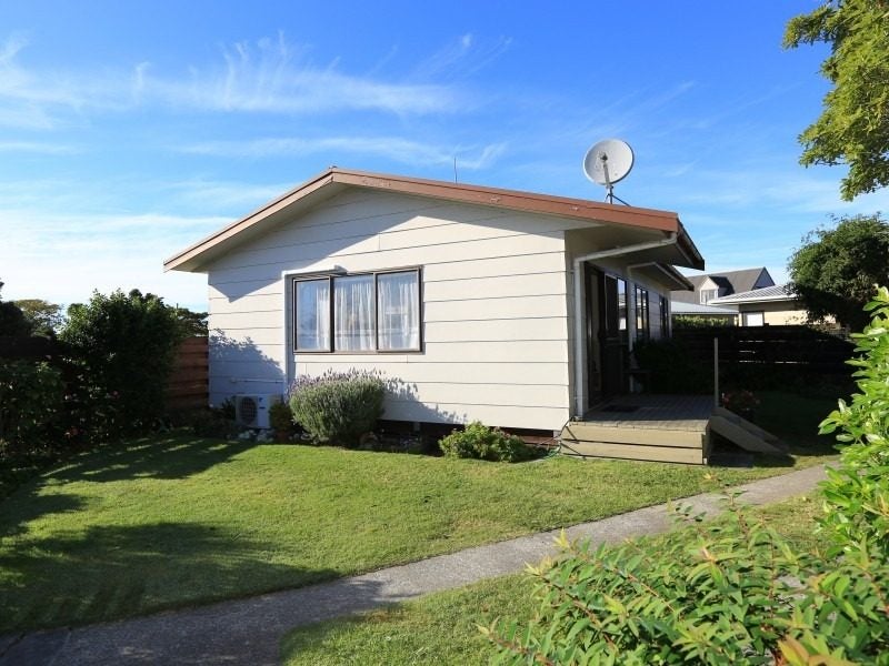 1/201 Avondale Road, GREENMEADOWS, NAPIER - Carousel 1