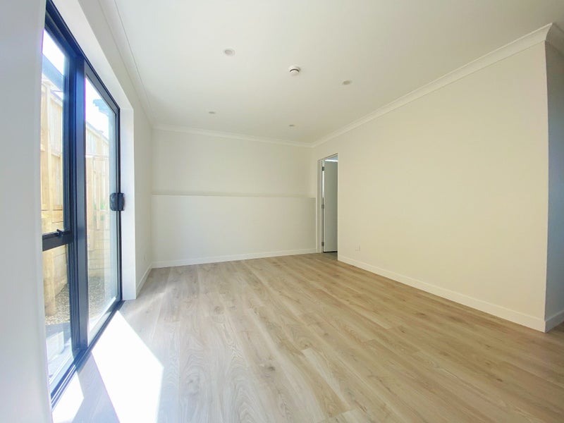 37C Forrest Hill Road, Milford, Auckland - Carousel 2