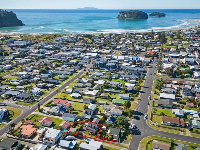 124B Lincoln Road, Whangamata - Carousel 24