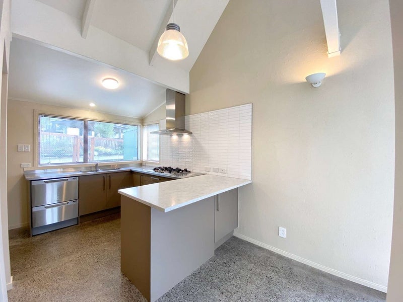 1 McKinley Road, Sunnyvale, Auckland - Carousel 1