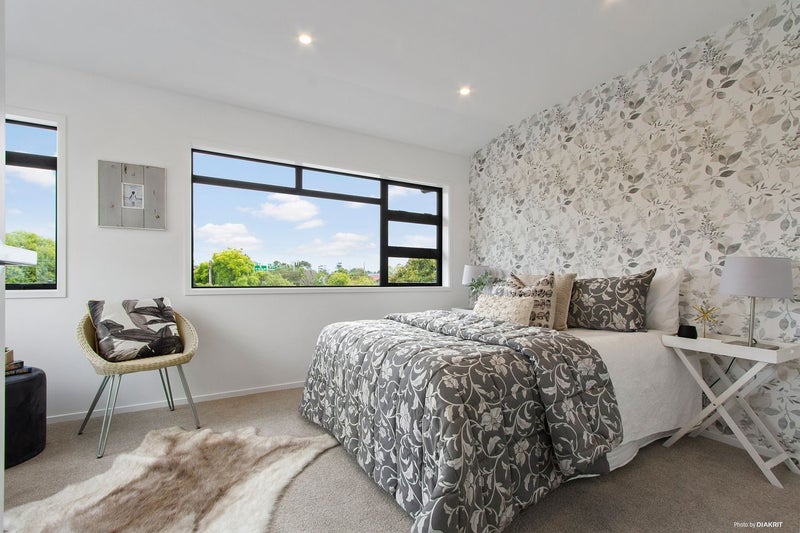 1/32 Cardigan Street, Western Springs, Auckland - Carousel 13