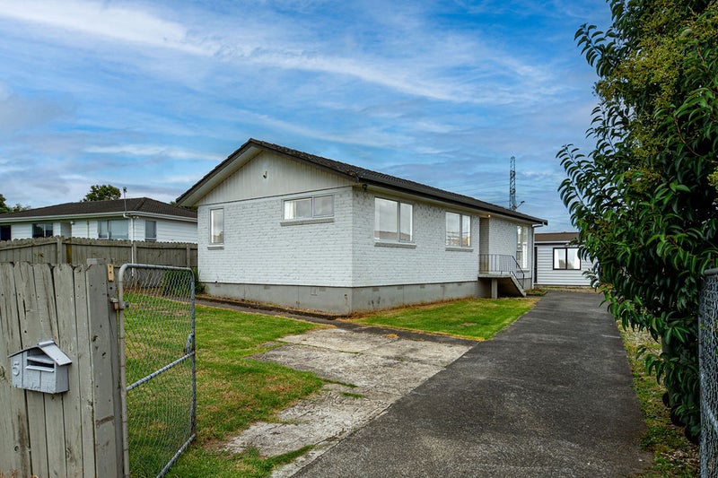 5 Tosca Place, Otara, Auckland - Carousel 2