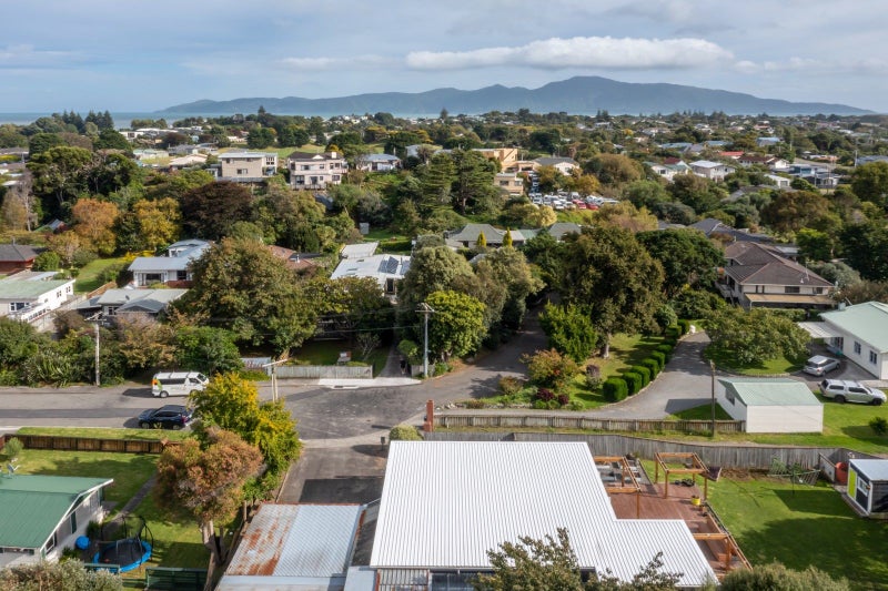 14 Goldsborough Avenue, Raumati Beach, Paraparaumu - Carousel 35