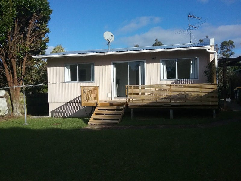 7A Lynwood Road, New Lynn, Auckland - Carousel 1