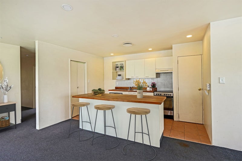 214 Grove Road, Mayfair, Hastings - Carousel 1