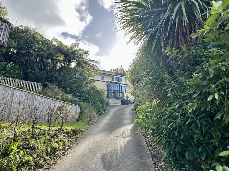 22 Gainsborough Grove, Belmont, Lower Hutt - Carousel 2