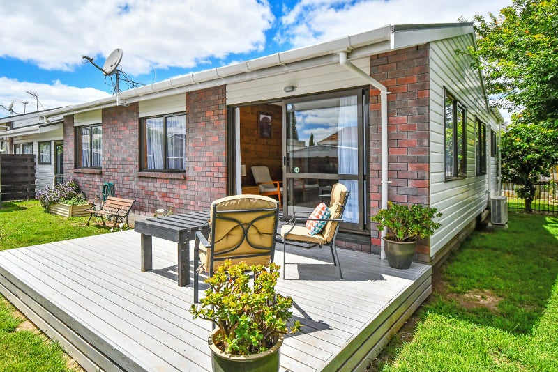 2/29 Beach Road, Pahurehure, Papakura - Carousel 1
