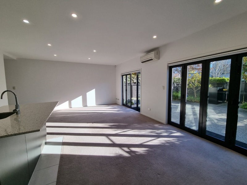 24 Country Club Terrace, Northwood, Christchurch - Carousel 2