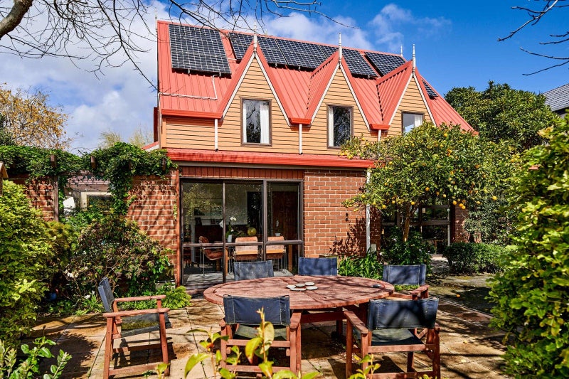 18 Solander Place, Whitby, Porirua - Carousel 2