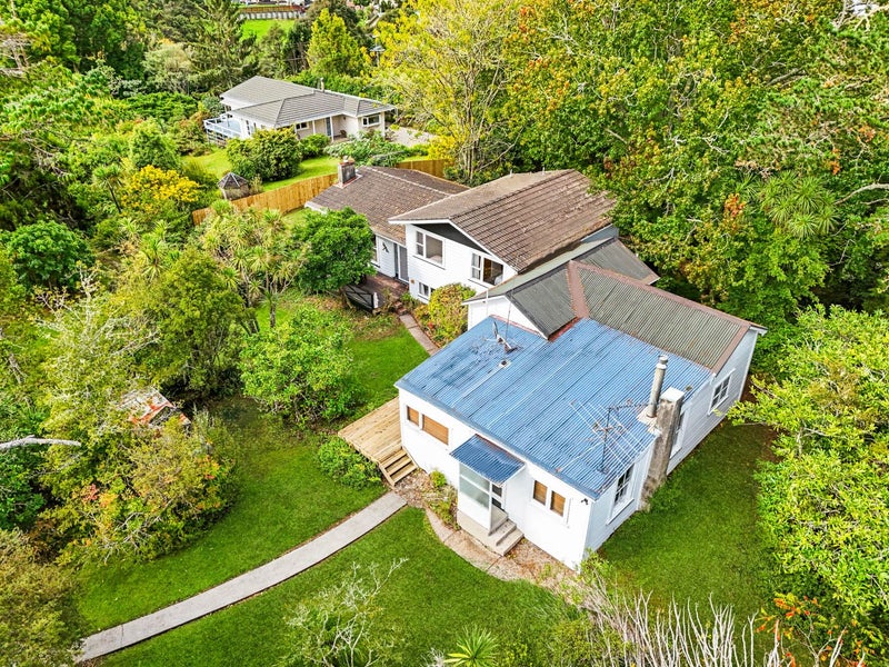 2 Kay Road, Swanson, Auckland - Carousel 2