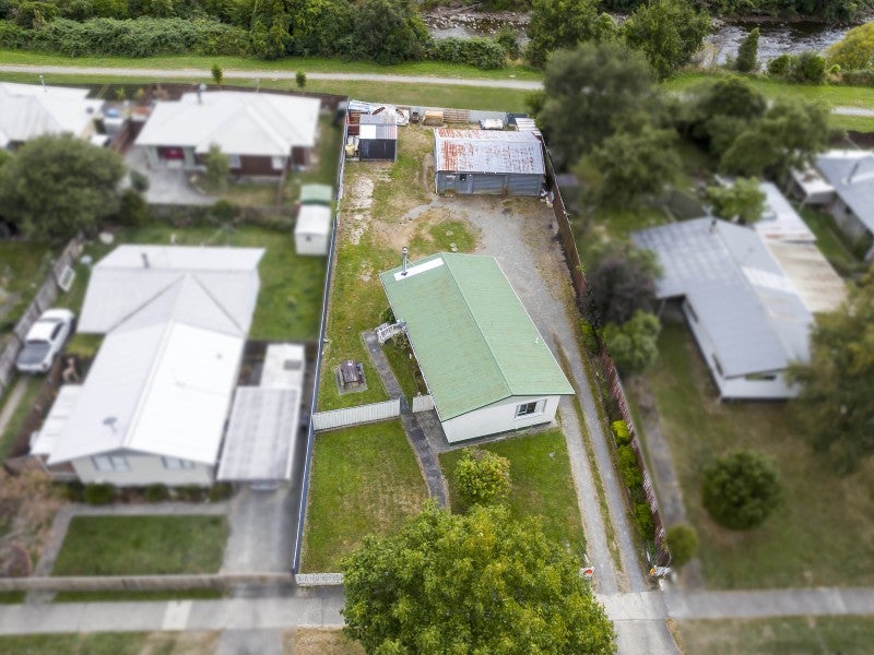 61 Gemstone Drive, Birchville, Upper Hutt - Carousel 19