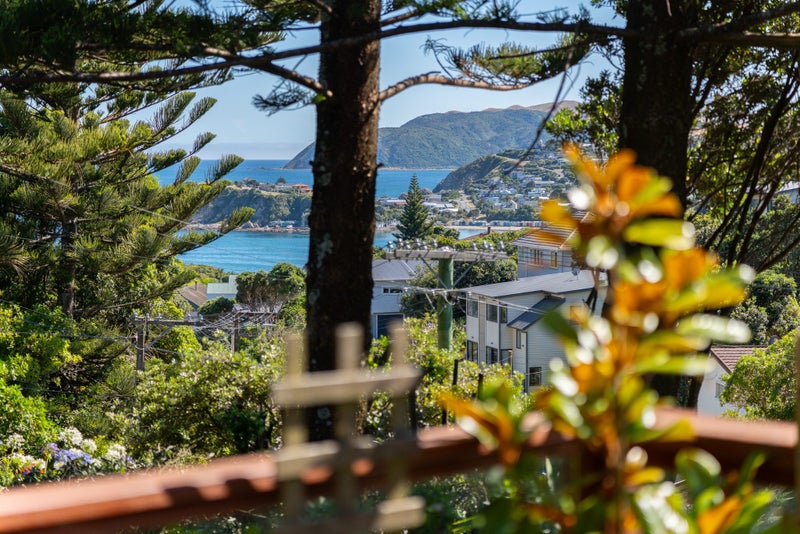 38 View Road, Titahi Bay, Porirua - Carousel 2