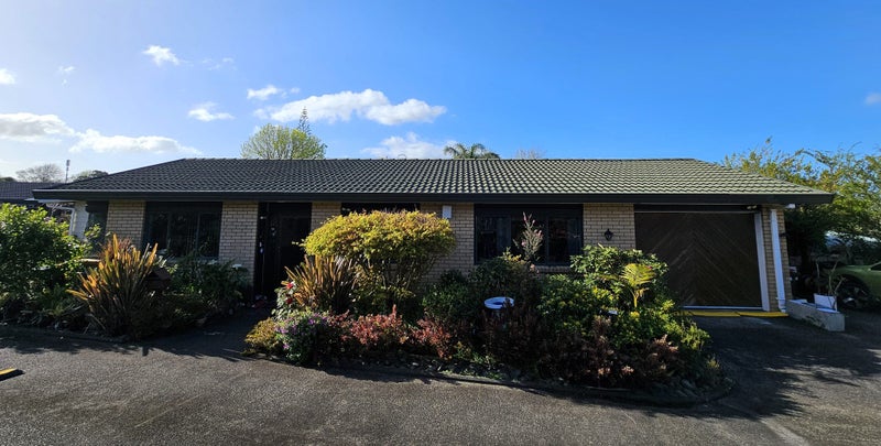 58 Bodi Place, Te Atatu South, Auckland - Carousel 1