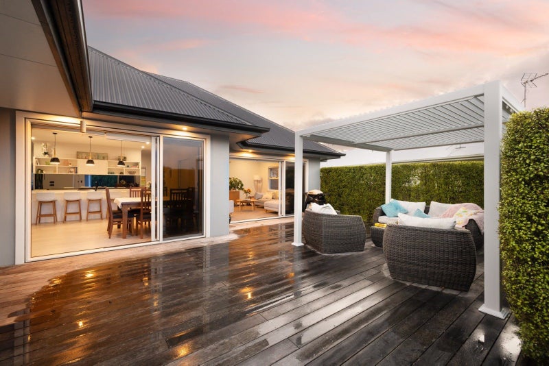 18 Bos Crescent, Flagstaff, Hamilton - Carousel 1