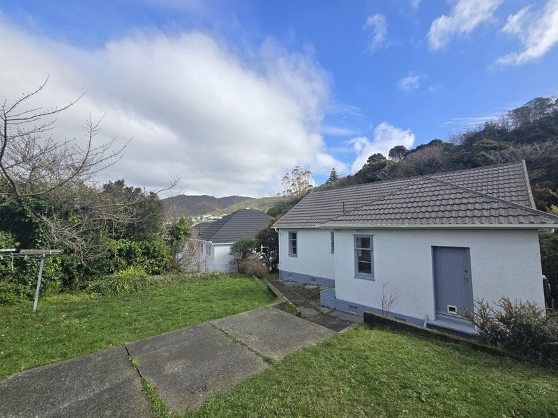 40 Sunshine Avenue, Karori, Wellington - Carousel 19