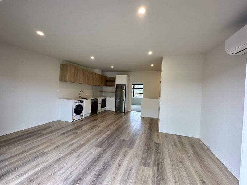 17 The Strand, Wainuiomata, Lower Hutt - Carousel 2