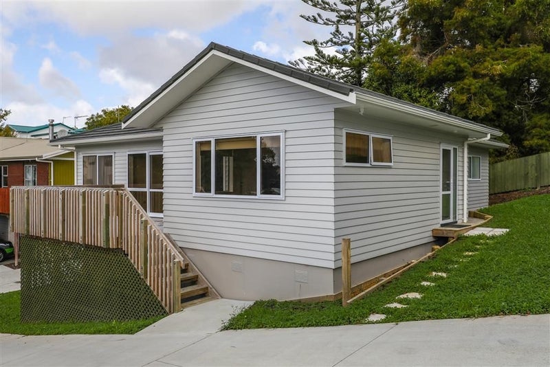 39C Bollard Avenue, New Windsor, Auckland - Carousel 11