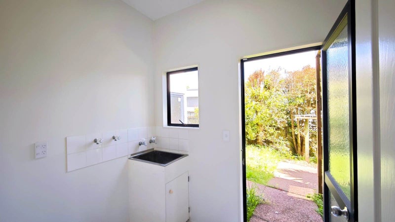 58 Sunset Road, Unsworth Heights, Auckland - Carousel 28