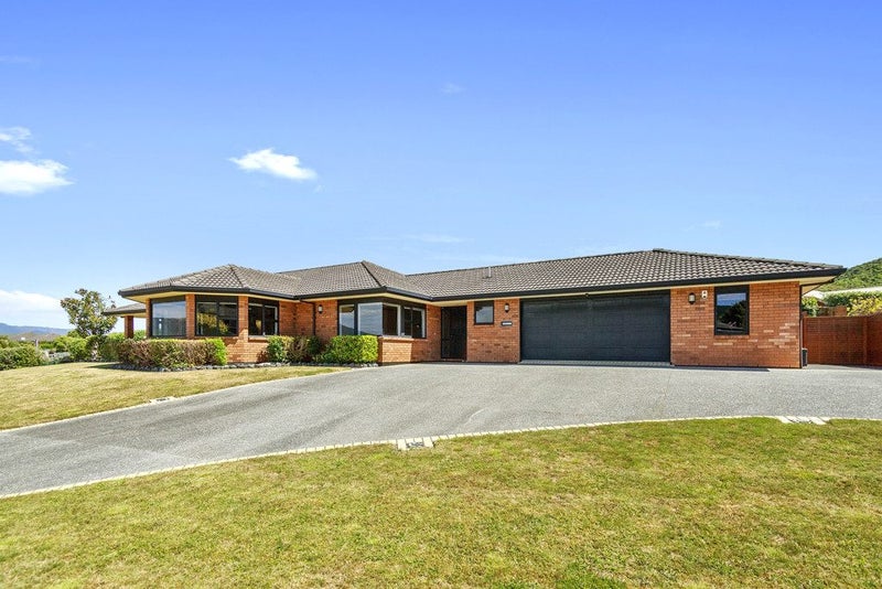 1 Grace Nicholls Grove, Riverstone Terraces, Upper Hutt - Carousel 2