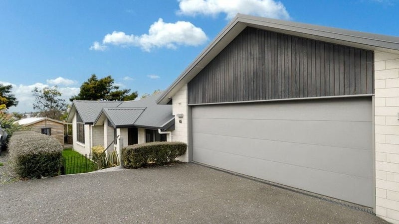 65 Chater Avenue, Bethlehem, Tauranga - Carousel 1