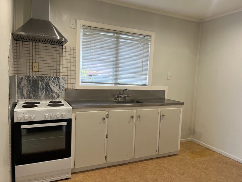 1 Cordelia Place, New Windsor, Auckland - Carousel 2