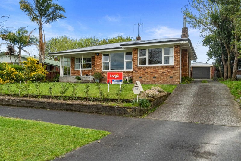 21 Casper Street, Fairfield, Hamilton - Carousel 15