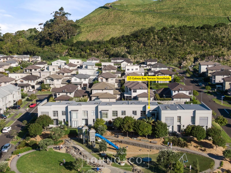 15 Galway Bay Terrace, Stonefields, Auckland - Carousel 1